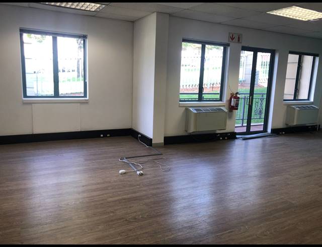 191M² OFFICE TO LET IN HYDE PARK
